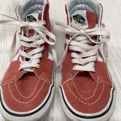 Vans Womens  US Size 7.5 Sneakers Peach / Pink  