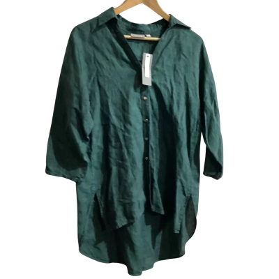 Susan Womens  Size 6 Green Top