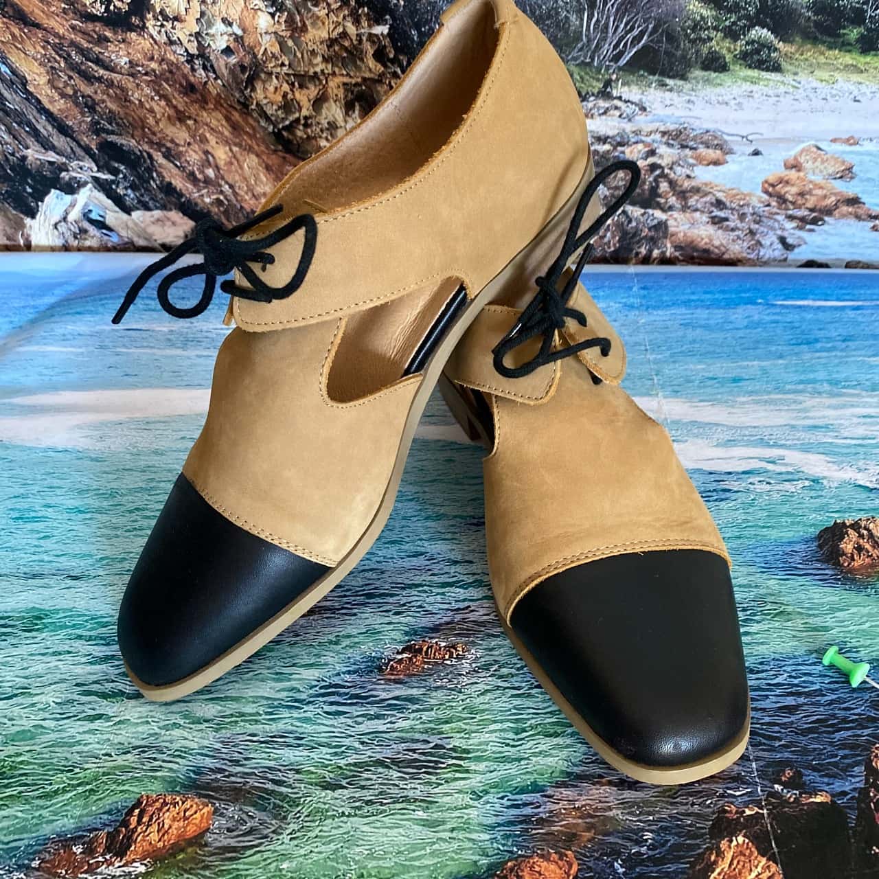 REDUCED TO CLEAR Trendy Pair of Shoes By Seed Size 39 Black /Brown