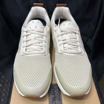 New with tags YORK ATHLETICS Unisex Size M9.5 W11 The Henry Air Mesh Runner Beige/ Brown