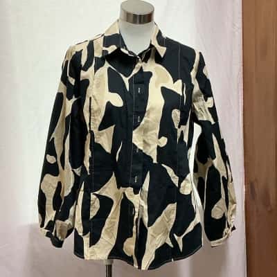 Commonry  Womens  Size 16 Button Up Top Beige / Black  / Brown / Pattern 