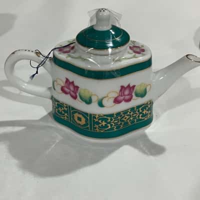 Vintage Porcelain ART mini tea pot 