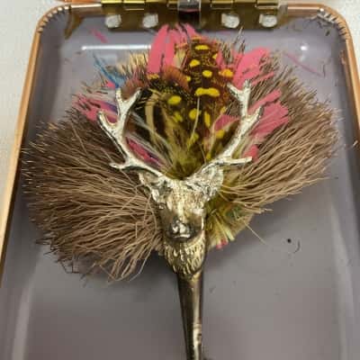 Vintage Deer Feather Brooch antique ladies men collectable 