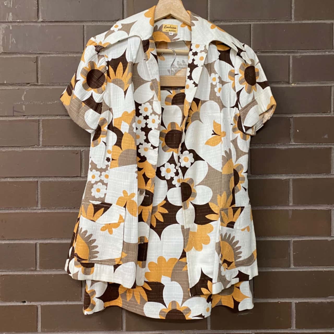 Vintage Emkaro Of Melbourne Womens Floral Jacket Top & Skirt Set(s)