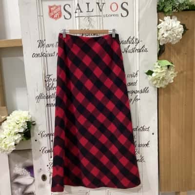 PURE NEW WOOL! WOOLMARK! MADE IN KOREA!  Womens  Size 4 / 8 A-Line Skirt / Maxi Skirt Black  / Checked / Pattern / Red 