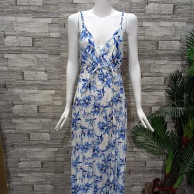 Dotti Women's  Size 8 Casual Dress / Floral Dress / Maxi Dress / Sleeveless Dress  Blue / Floral / Natural / White 