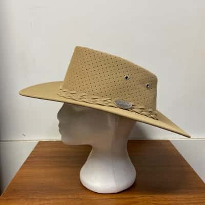 Aussie Chiller “Bushie” hat