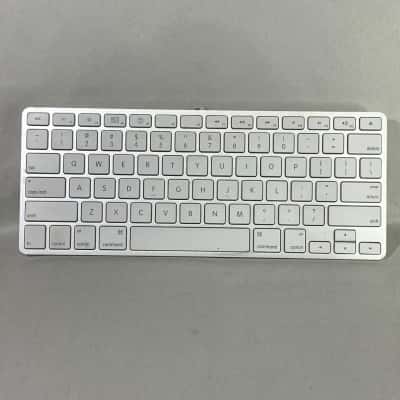 Vintage 2008 Apple Wired Keyboard A1242