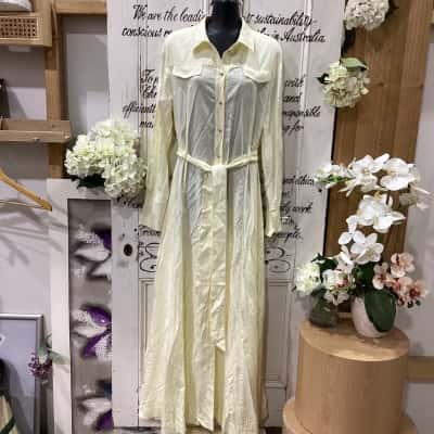 MANNING CARTELL AUSTRALIAN BRAND! Womens  Size 10 Long Sleeve Dress / Maxi Dress BUTTER YELLOW! BNWT! STUNNING LONG SLEEVE TIE WAIST DRESS! HAS GOLD BUTTON DETAILS! GREAT FOR ANY SPECIAL OCCASION!