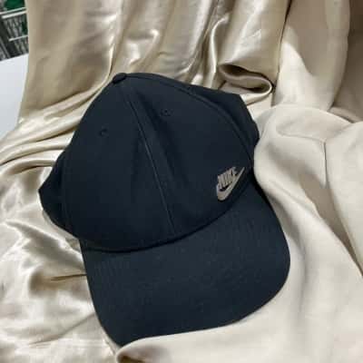 Nike Mens  Size L / XL Cap Black  