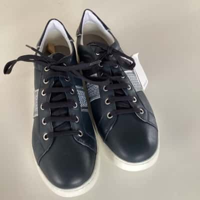 Geox Respira  Womens   Size 42 Navy Blue /  silver sneaker