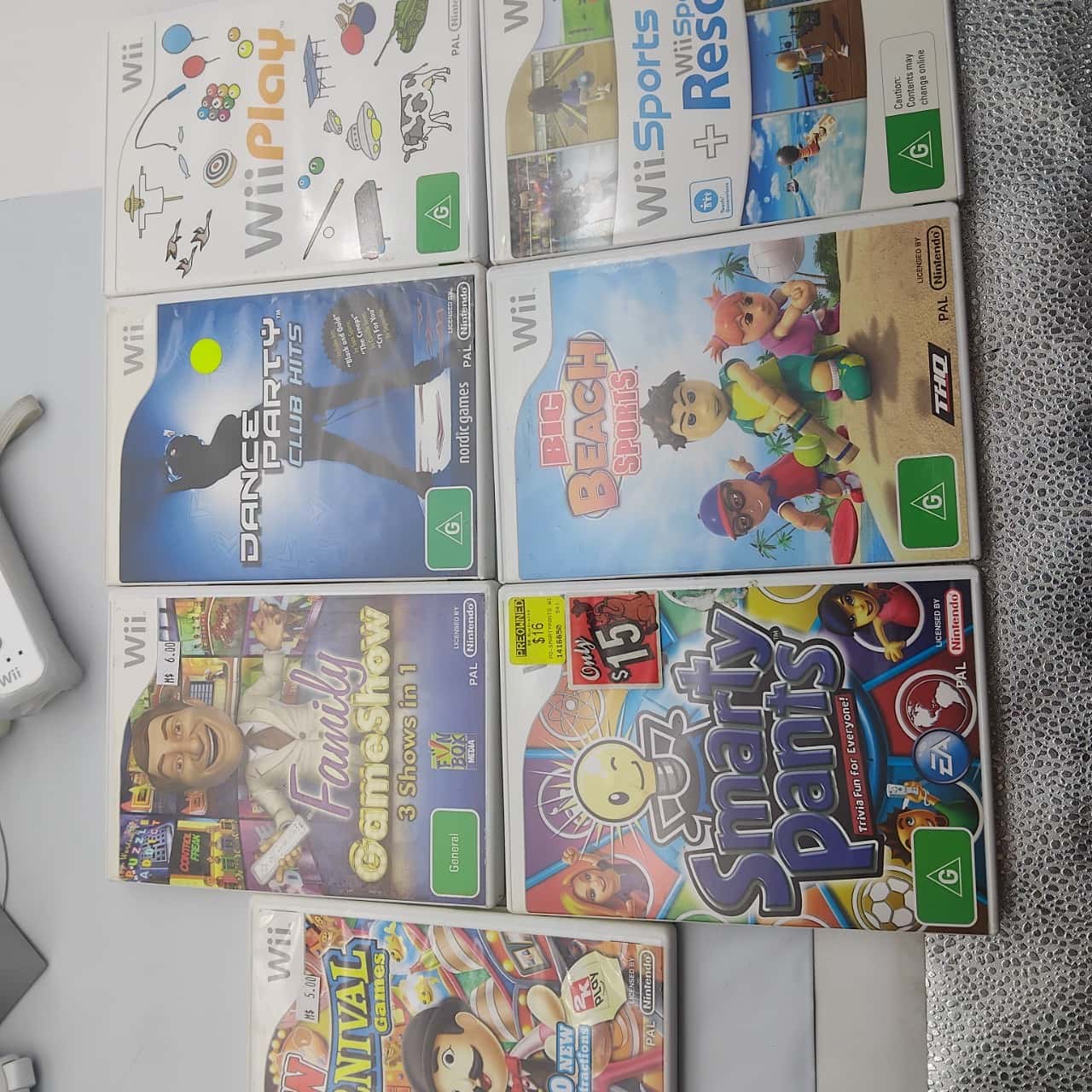 Nintendo Wii FAMILY Bundle(s) - Used Very Good | Salvos Stores