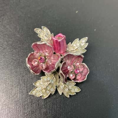  Womens Costume Brooch Pink  / Silver Tone & Diamonte 