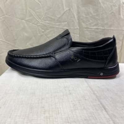 Veslesth Mens  Size 12.5 Dress shoes 