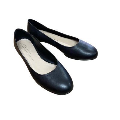 Ecco Flats  Size 41 Black  Leather 