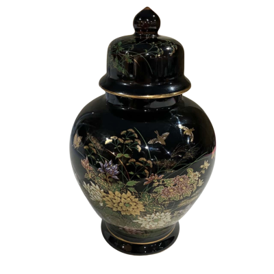 Kutani ware vase