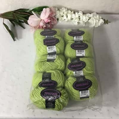 Moda Vera "Sensual" Light Green 9 x 50g Yarn (new)