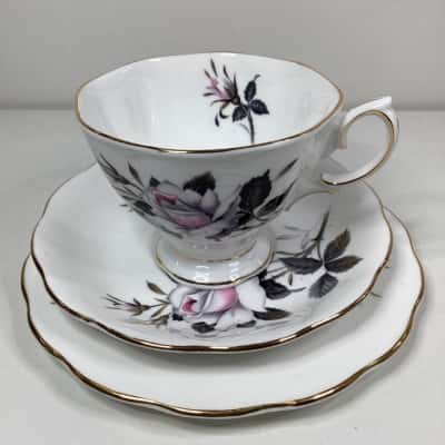 Royal Albert Queens Messenger cup saucer plate
