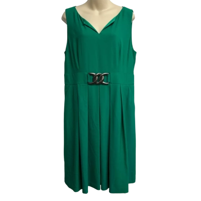 Jacqui-E Size 16 Green Dress