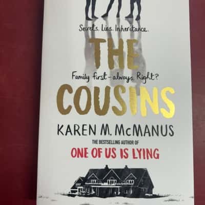 The cousins, Karen M McManus 