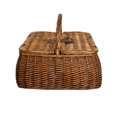 Avanti 4 Person Wicker Picnic Basket