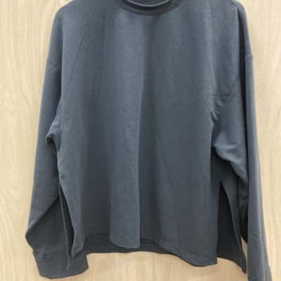 Nike Womens  (1) Size M Long Sleeve Top Black  