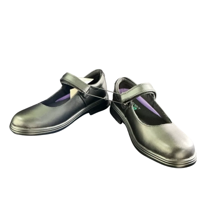 Seven steps Mary Jane school shoes BNWT Kids Size 4 - Black  