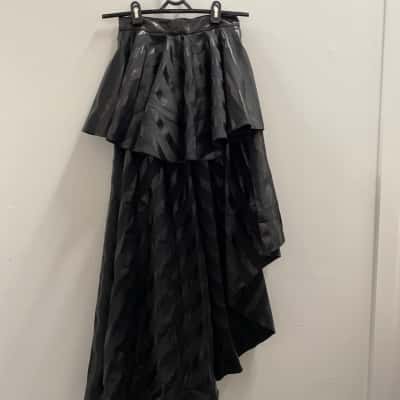 Sass & Bide Womens  Size 6 Asymmetrical Hemline Skirt Black  