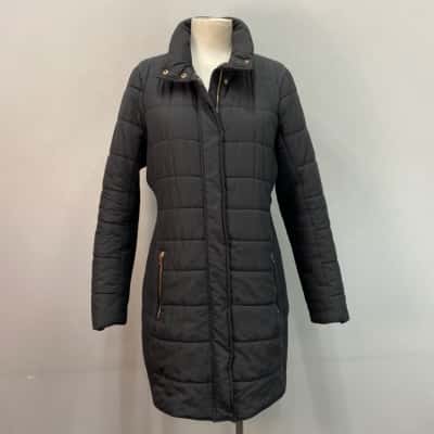 Witchery Womens  Size 14 Puffer Jacket Black  