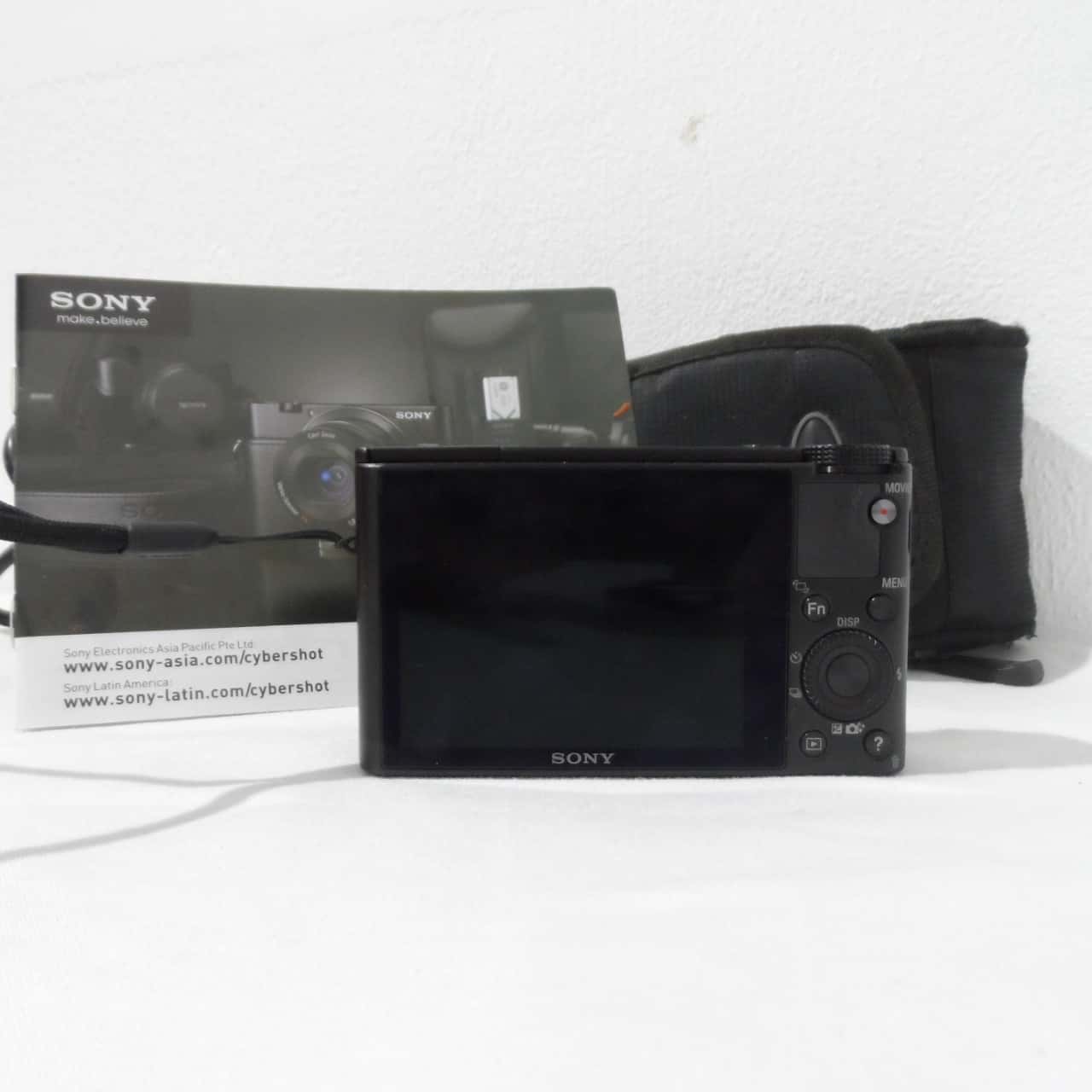 Sony CyberShot DSCRX100 20.2MP Digital Camera Carl Zeiss lens