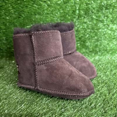 UGG Choc Brown Boots Size Small 