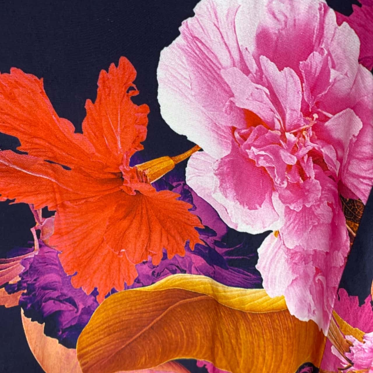 Sussan Womens Size L / XL Floral Dressing gown BNWT (s)