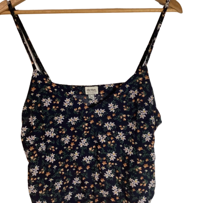 Rhythm floral crop  Size 10 Floral 