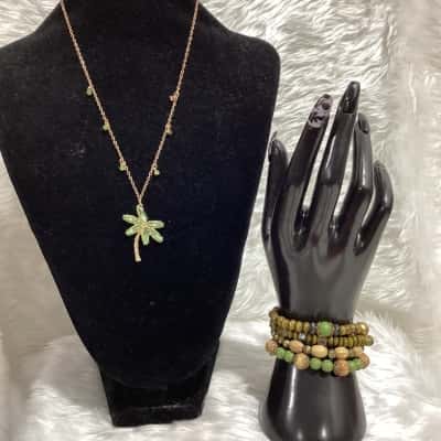  Womens Beaded Bracelet / Necklace Green / Other 