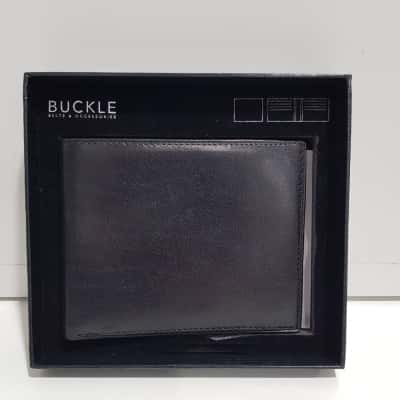 Buckle Italian Texas Leather Black Wallet