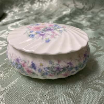 Lidded Trinket Box