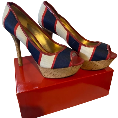 Guess Womens  Size 8.5 Heels Beige / Blue / Red 