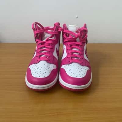 Nike Size 6 Sneakers Pink Dunk High