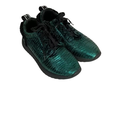 TWOOBS Womens  Size 40 Sneakers Green 