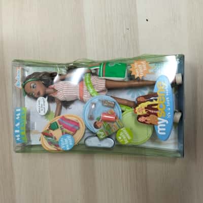 Madison My Scene Miami Getaway Barbie Friends Boxed