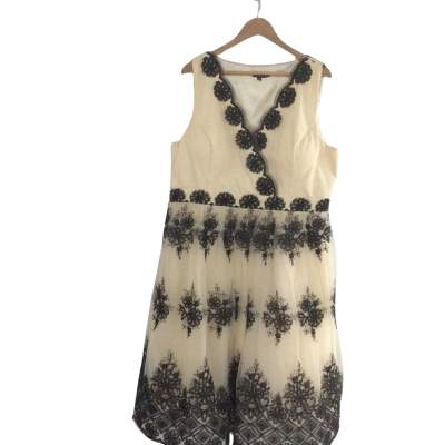 Chi Chi London Womens  Size 24 Beige / Black Dress 