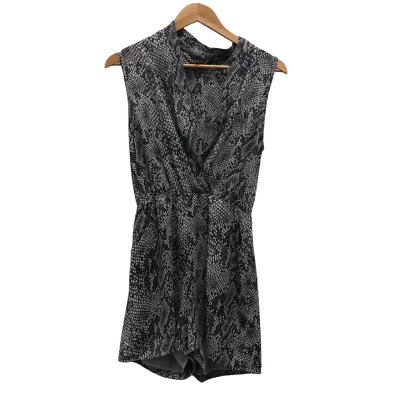 Tokito Womens  Size 8 Playsuit 