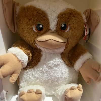 Gremlin's Gizmo 16" Pluhie