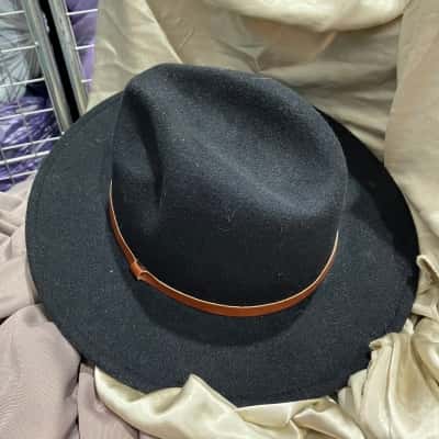 Quicksilver Waterman Collection Mens  Size M / S Hat Black  