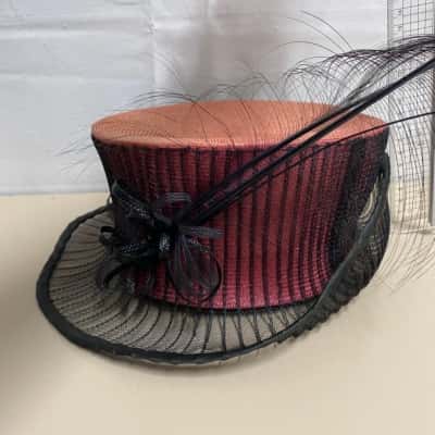  Womens  Size 17 Hat Black   Rosebud 