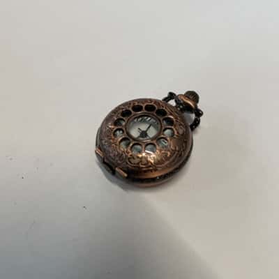 Small ?Vintage Pocket Watch in Copper Tones. Working with new battery 