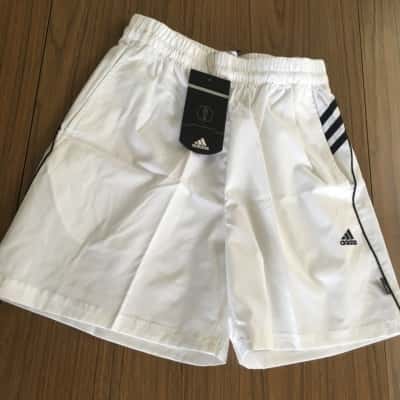 Adidas Youth Boys Size 34 Shorts Black  / White Shorts  HTH2