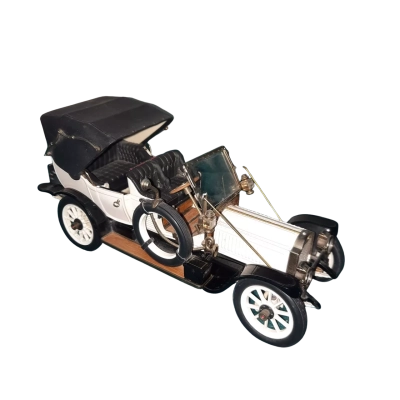 Franklin Mint 1912 Packard Victoria Car Scale 1:24. Minor damage 