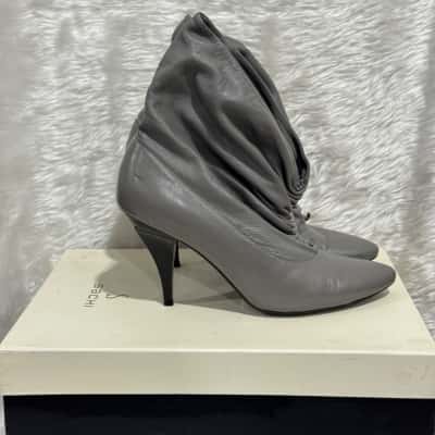 Sachi Womens  Size 8 Boots Grey 