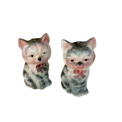 Vintage Ceramic Kitten Salt and Pepper Shakers 